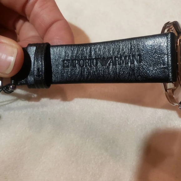 Emporio Armani Mens Watch - Picture 4 of 10